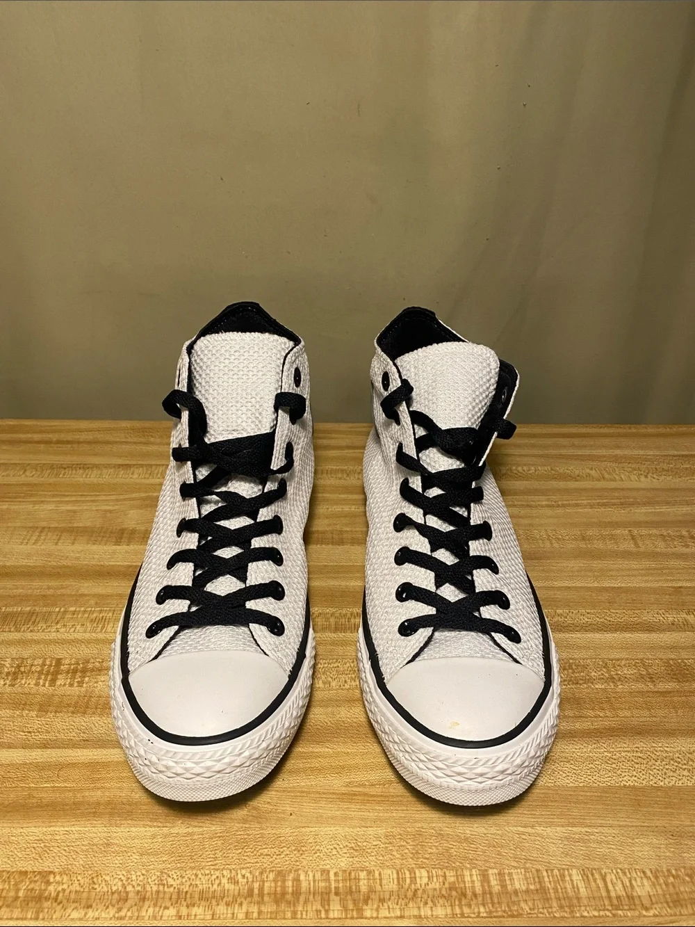 Converse this item